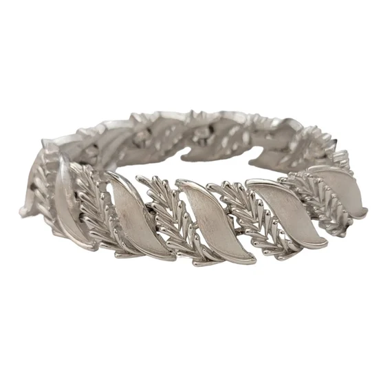 Trifari M Bracelet product image